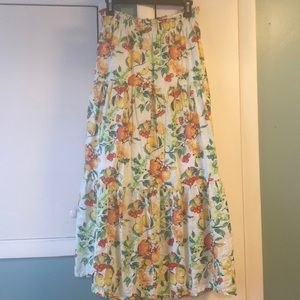 Lauren Conrad size Medium Skirt